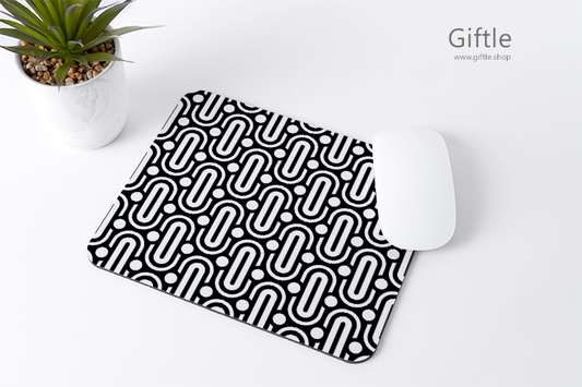 Abstratct Pattern Black and White Mousepad